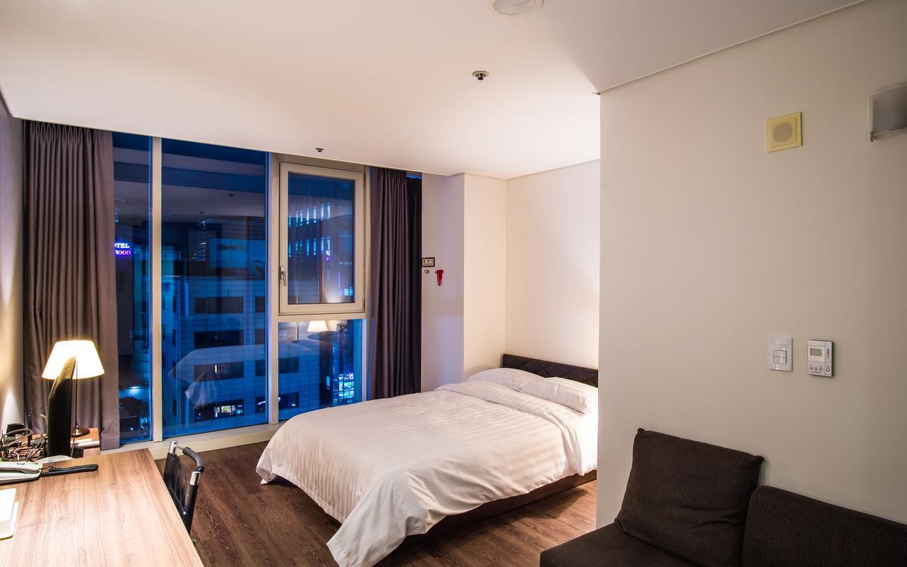 Hotel Arinus Shinchon Сеул Экстерьер фото