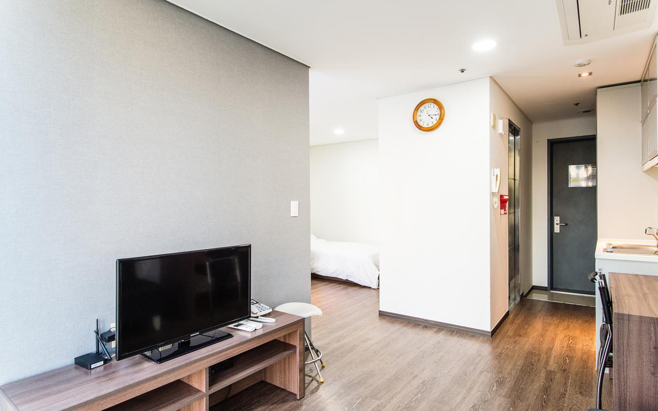 Hotel Arinus Shinchon Сеул Экстерьер фото