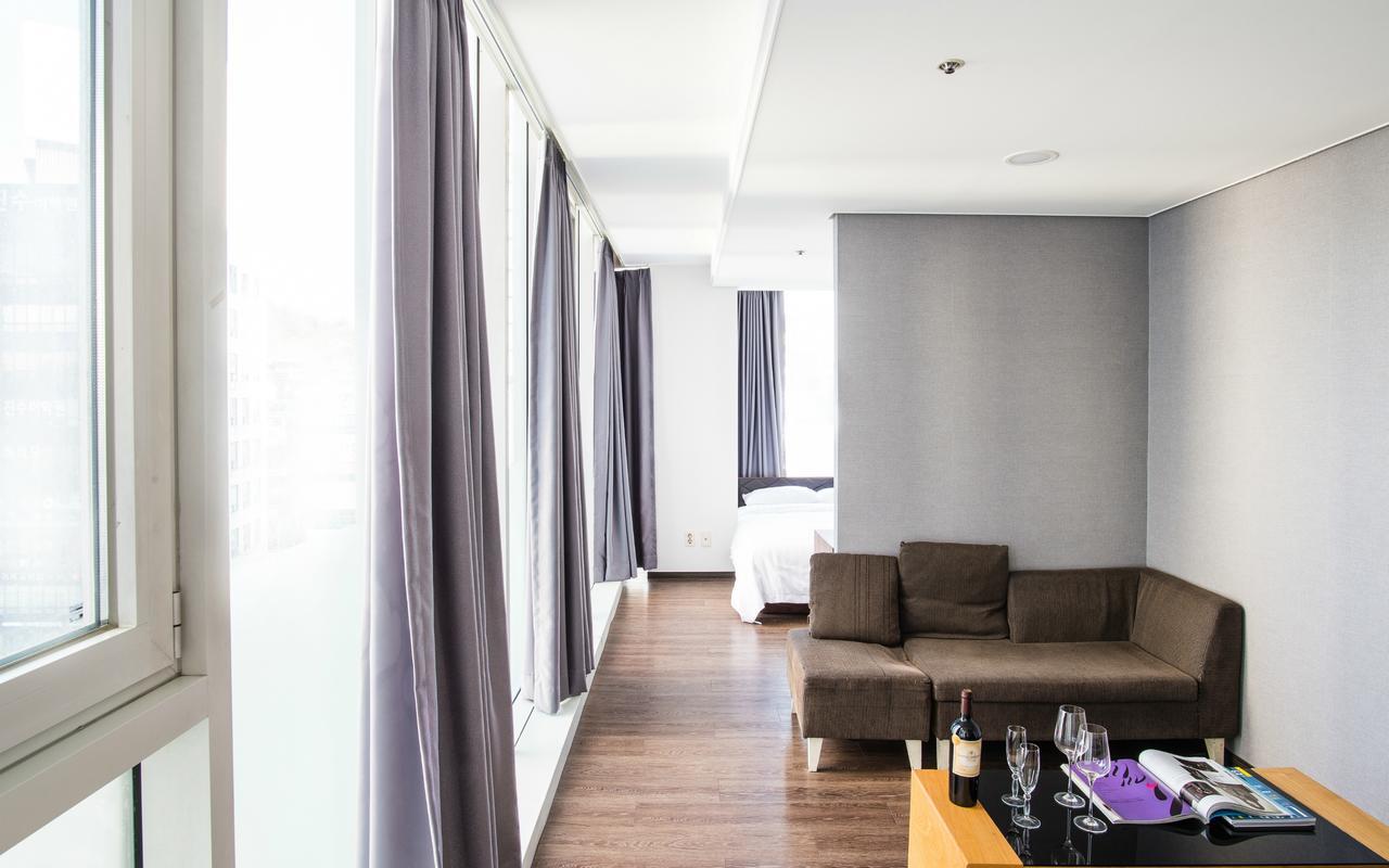 Hotel Arinus Shinchon Сеул Экстерьер фото